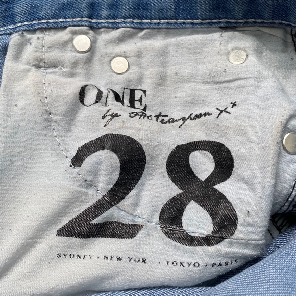 One Teaspoon distressed boyfriend jeans - Picture 5 of 5